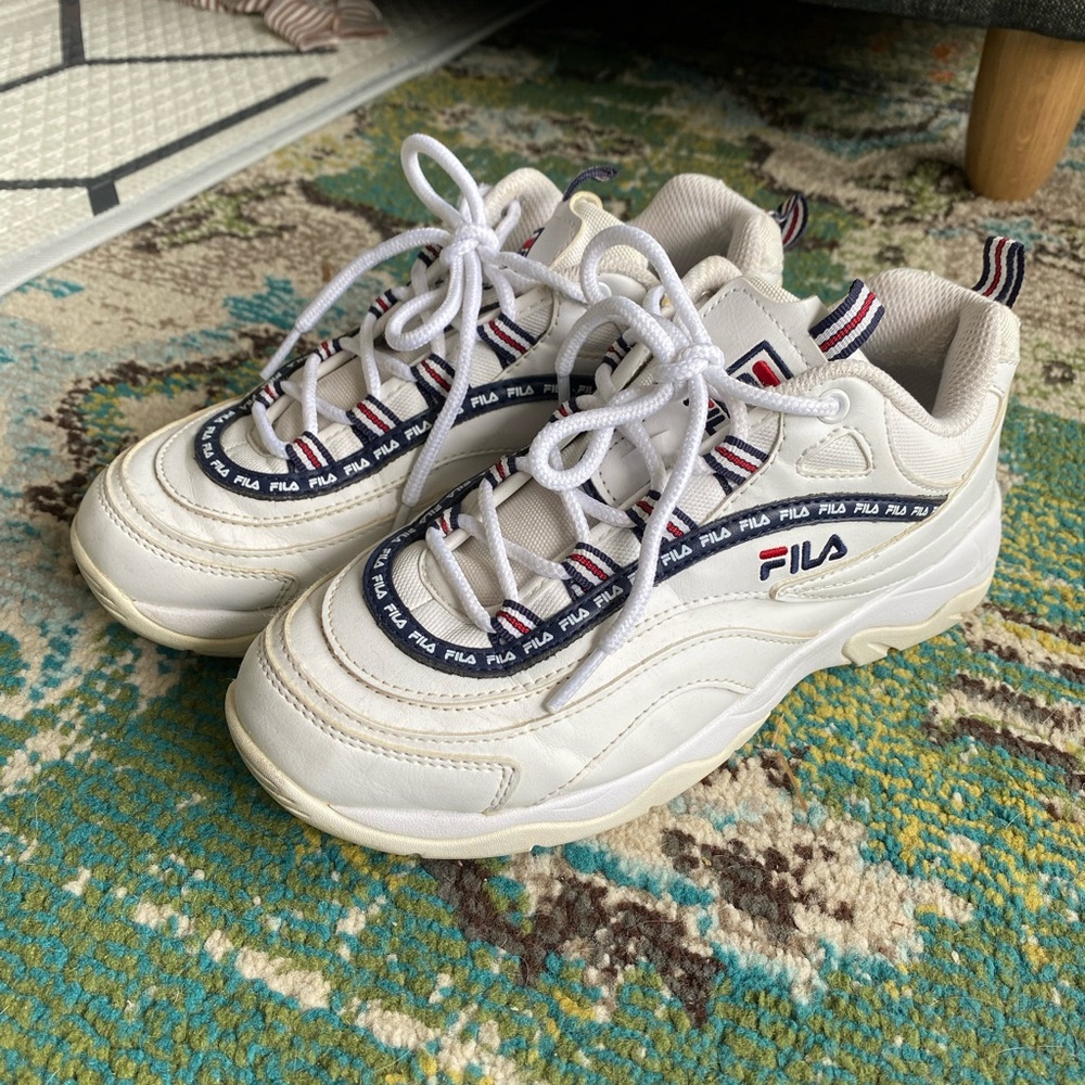 FILA disarray White Sneakers
